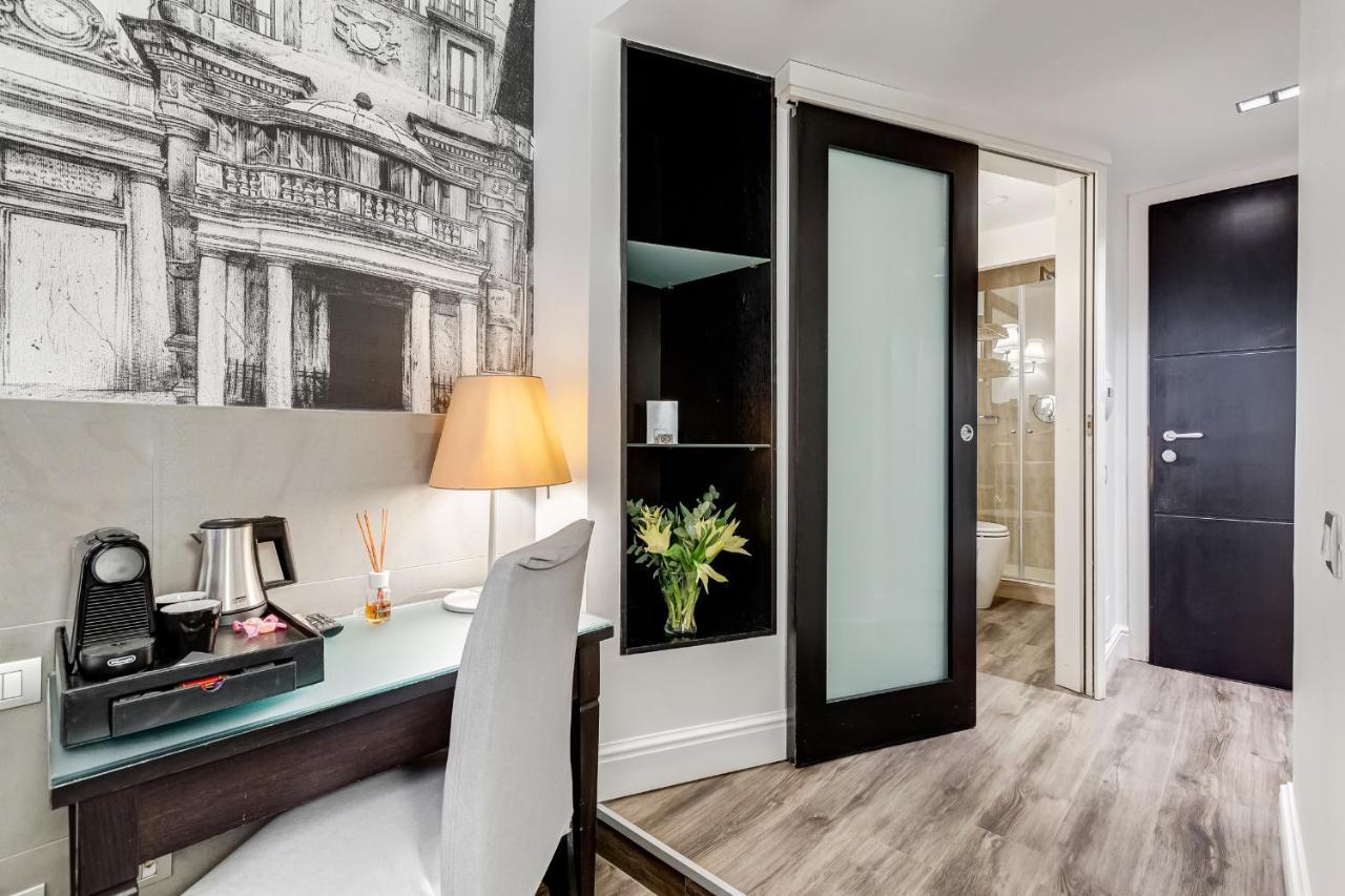 Residenza A -Via Veneto Fashion Rooms -Self Check-In Рим Экстерьер фото